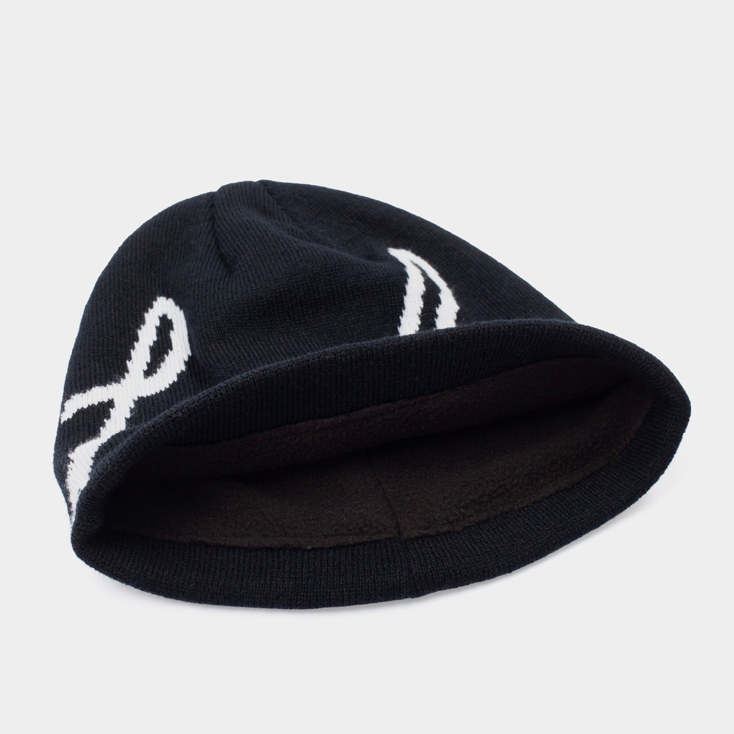 Script Logo Skully Beanie